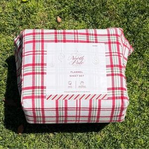 Holiday Plaid Christmas 4-Piece King Flannel Sheet Set North Pole Trading Co NWT